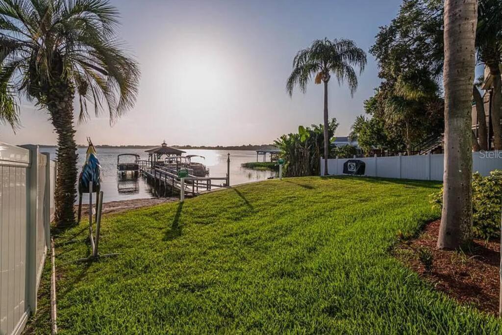 Lakefront Duplex With Pontoon Boat 2 Bedroom Home Маунт-Дора Екстер'єр фото